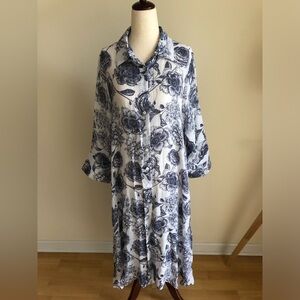 Harve Benard White Duster with Navy Floral Print